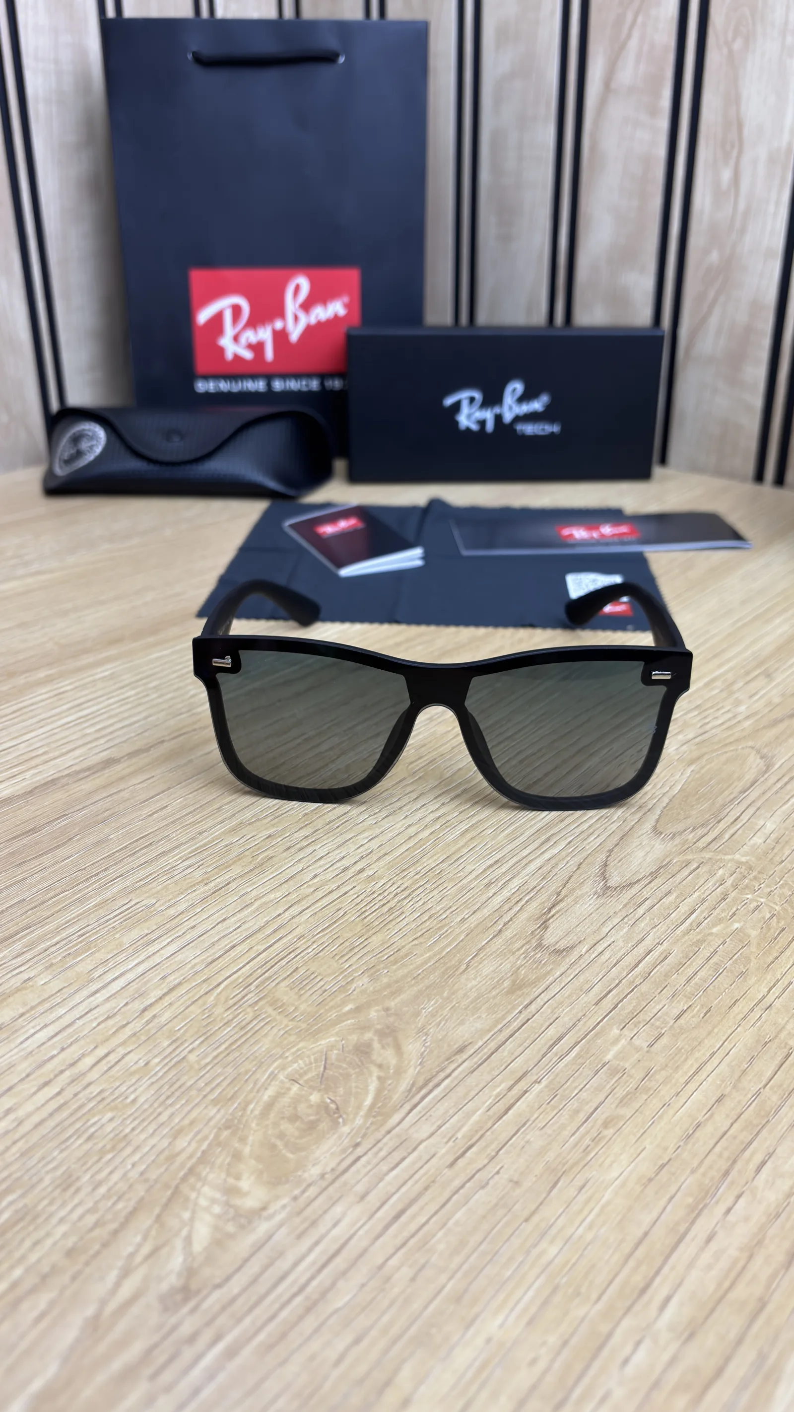 SUNGLASSES 0149