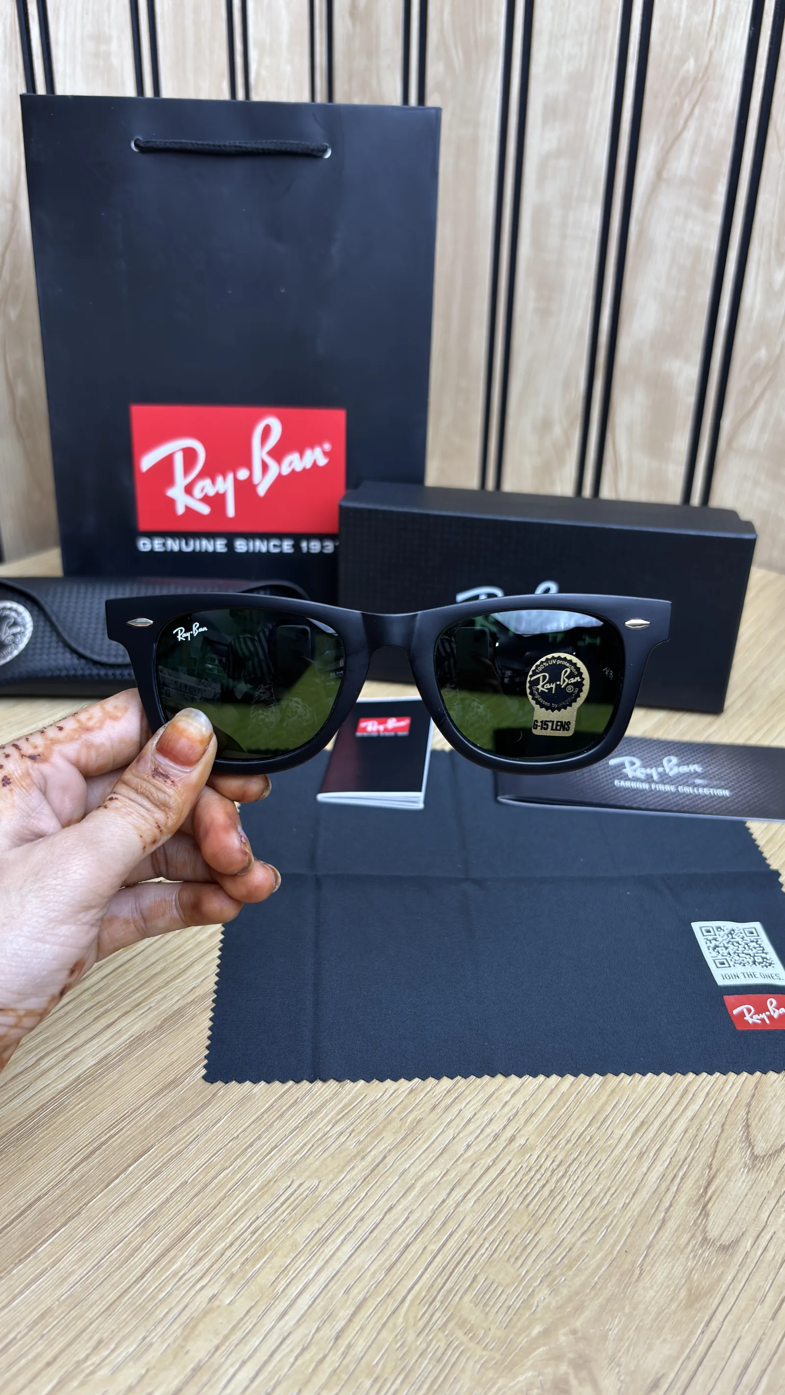 SUNGLASSES 0152