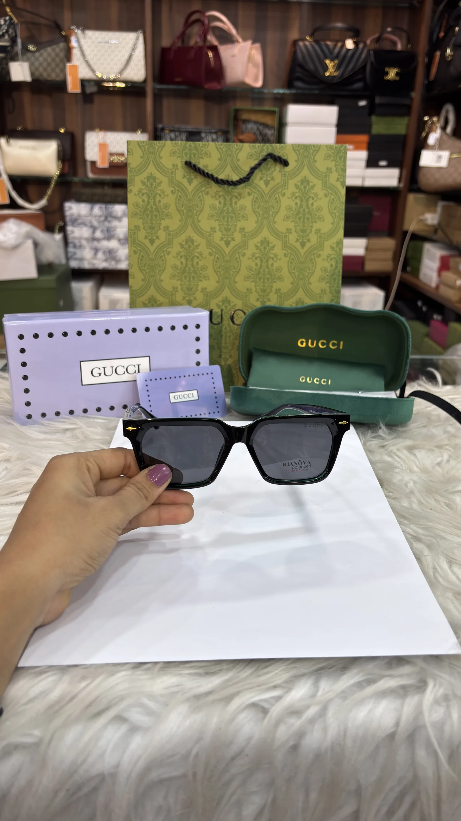 GUCCI SUNGLASSES 0189