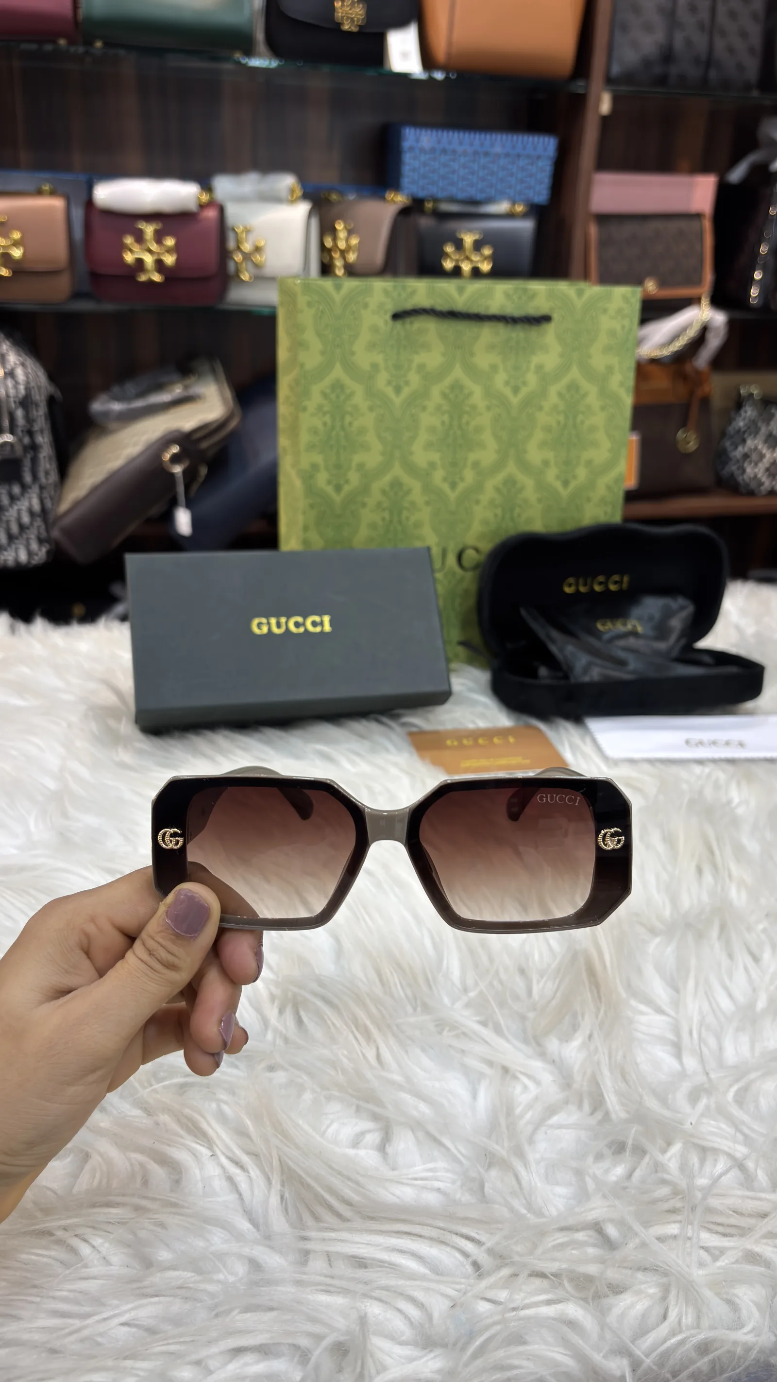 GUCCI SUNGLASSES  0202