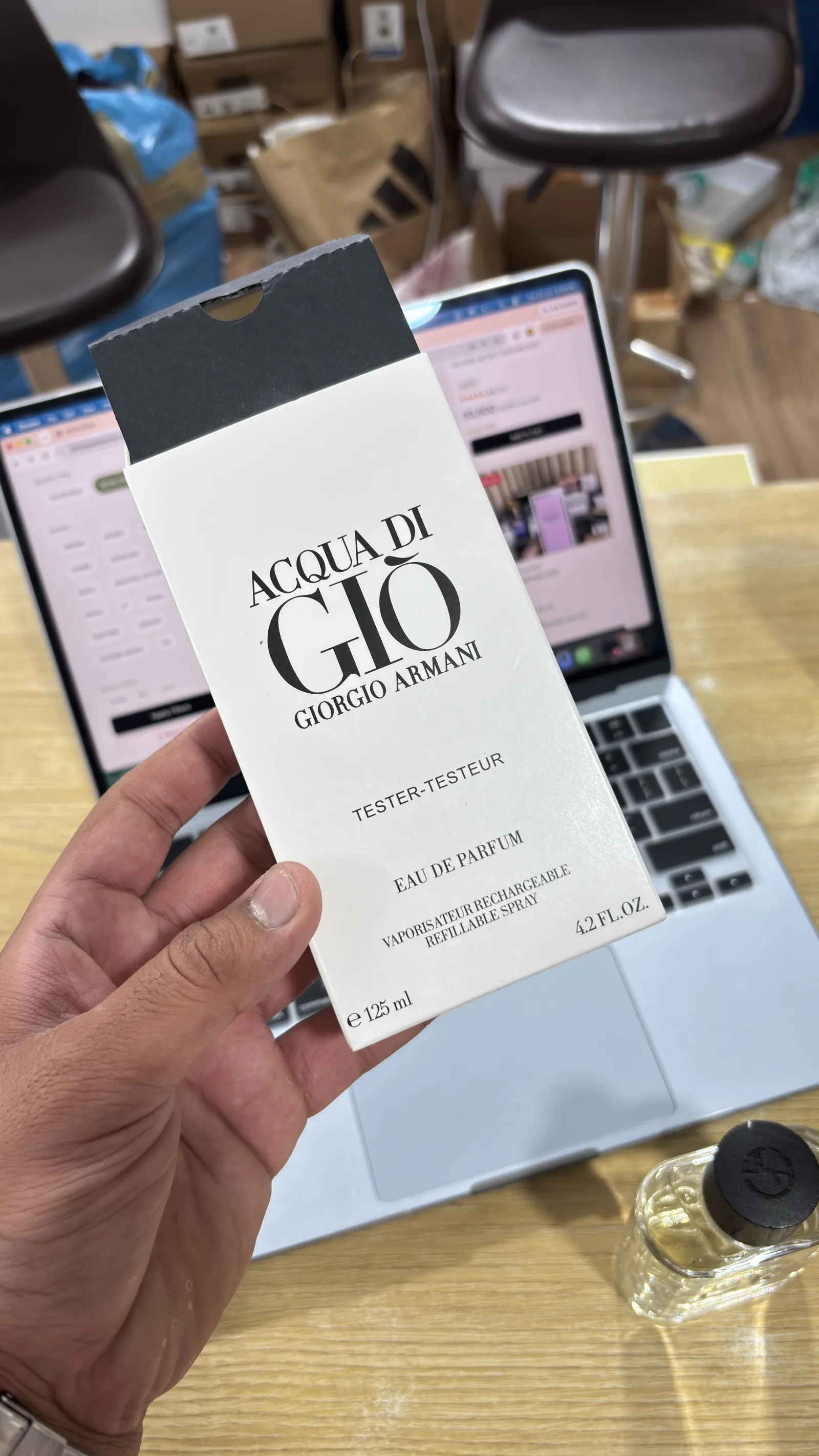 GIORGIO ARMANI PERFUME 0002