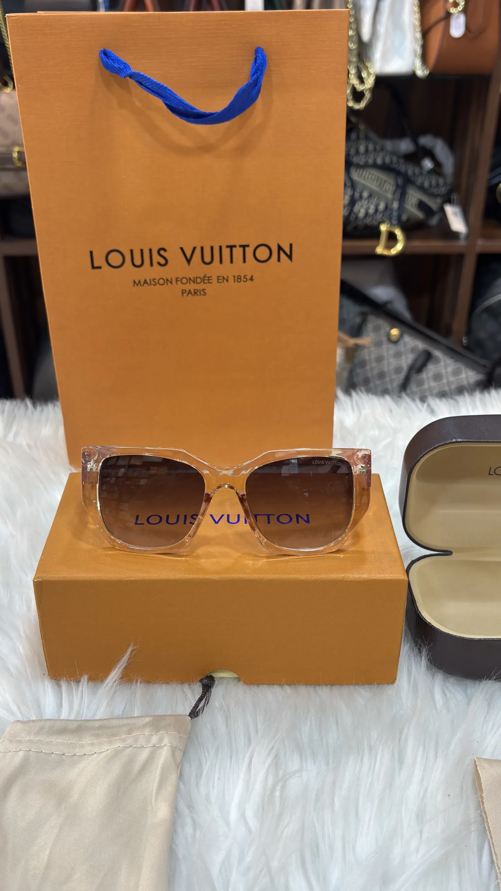 LV SUNGLASSES 180