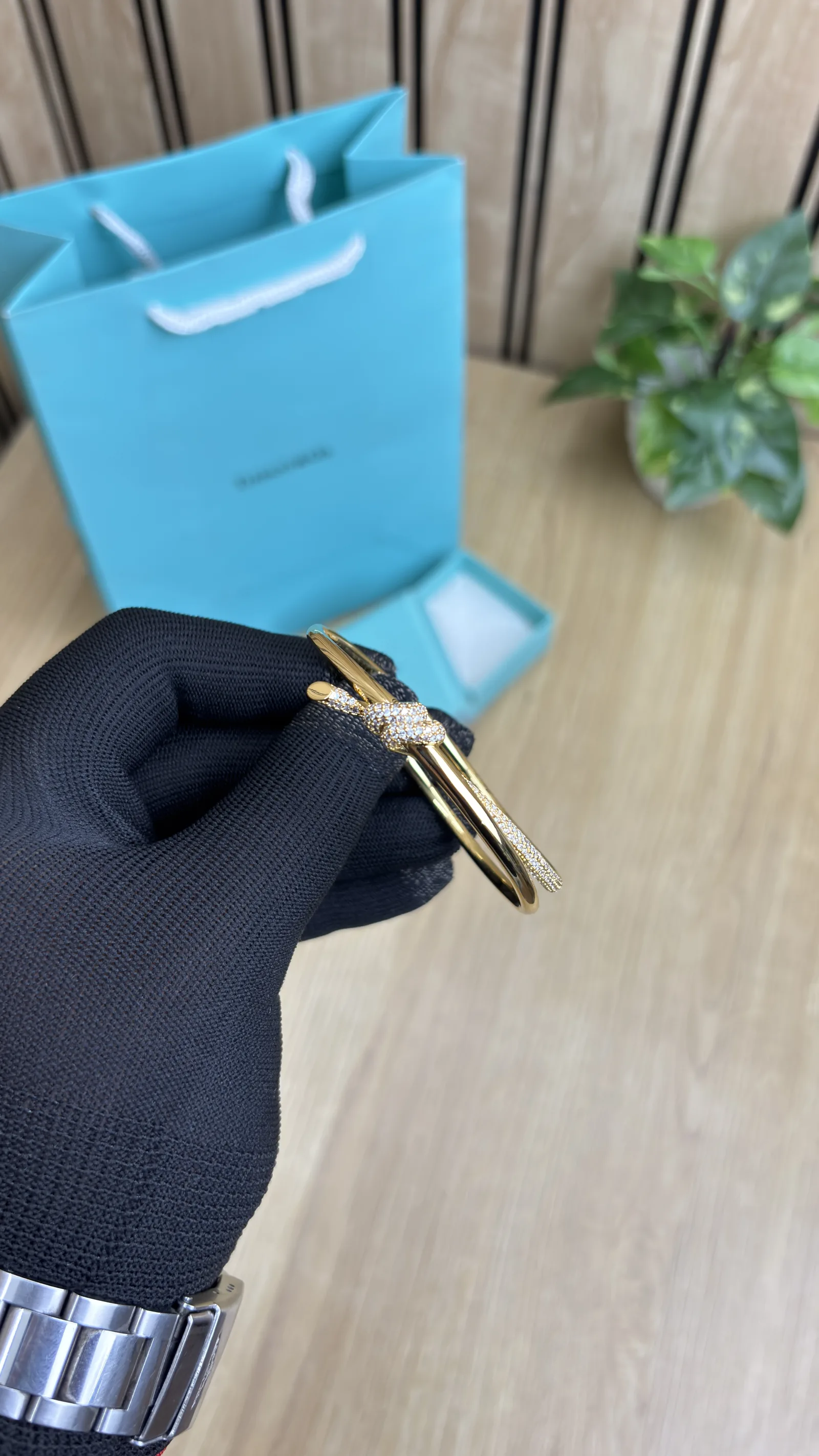TIFFANY & CO. BRACELET 0015