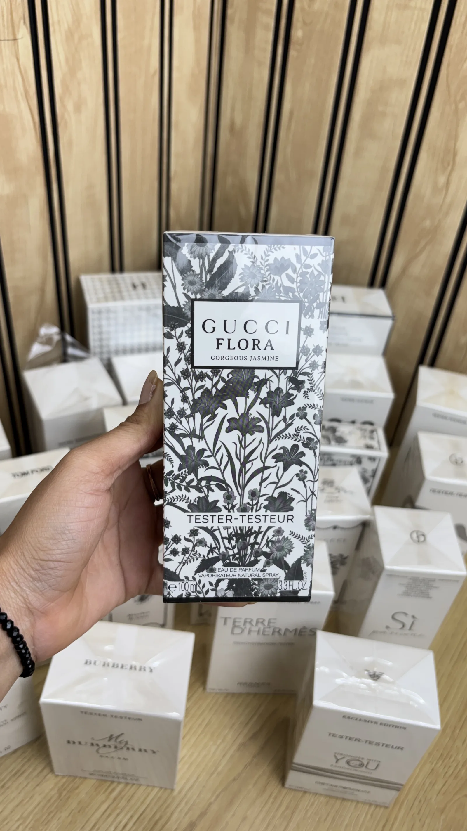 GUCCI FLORA GORGEOUS JASSMINE 100 % OG 0019