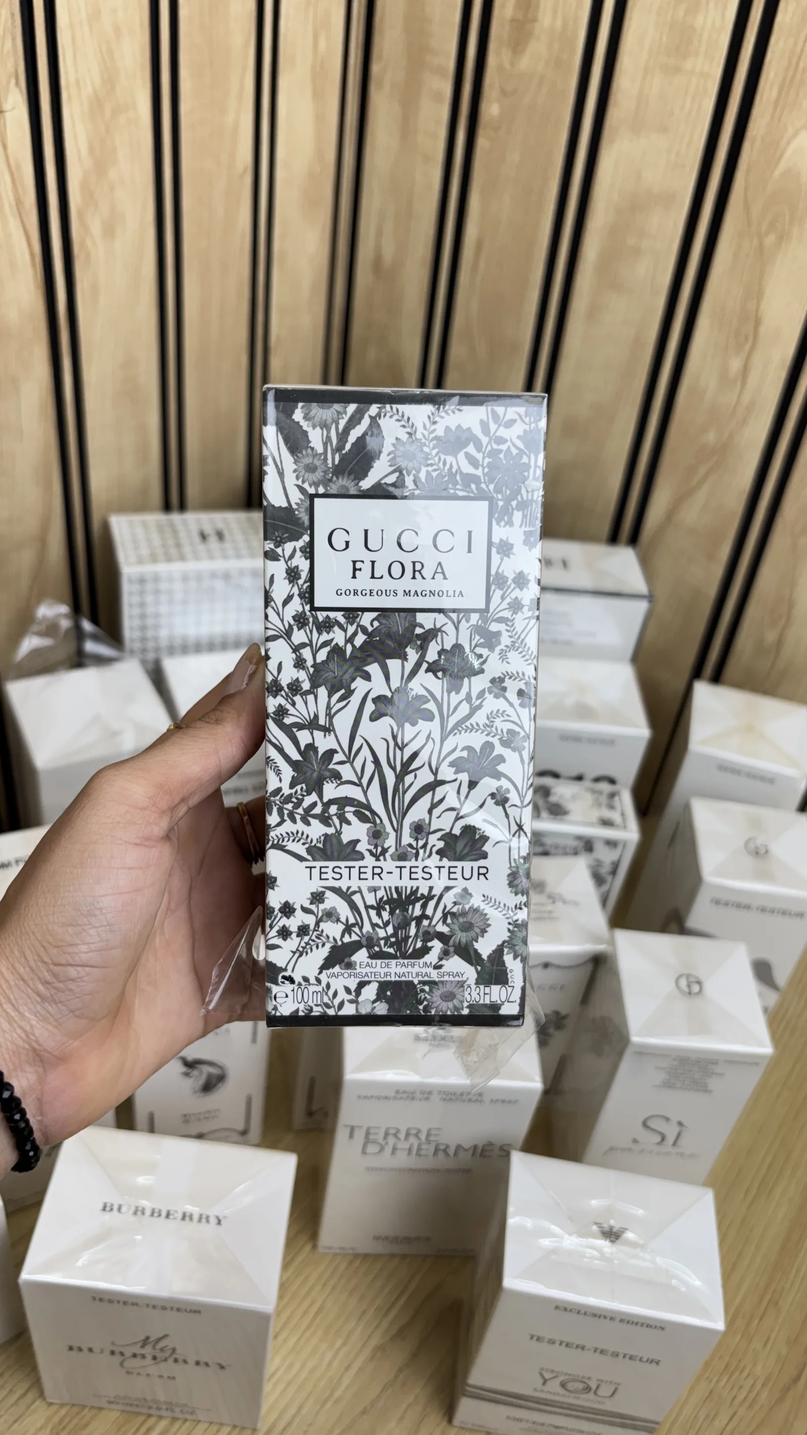 GUCCI GORGEOUS MAGNOLIA 100 % OG 0020