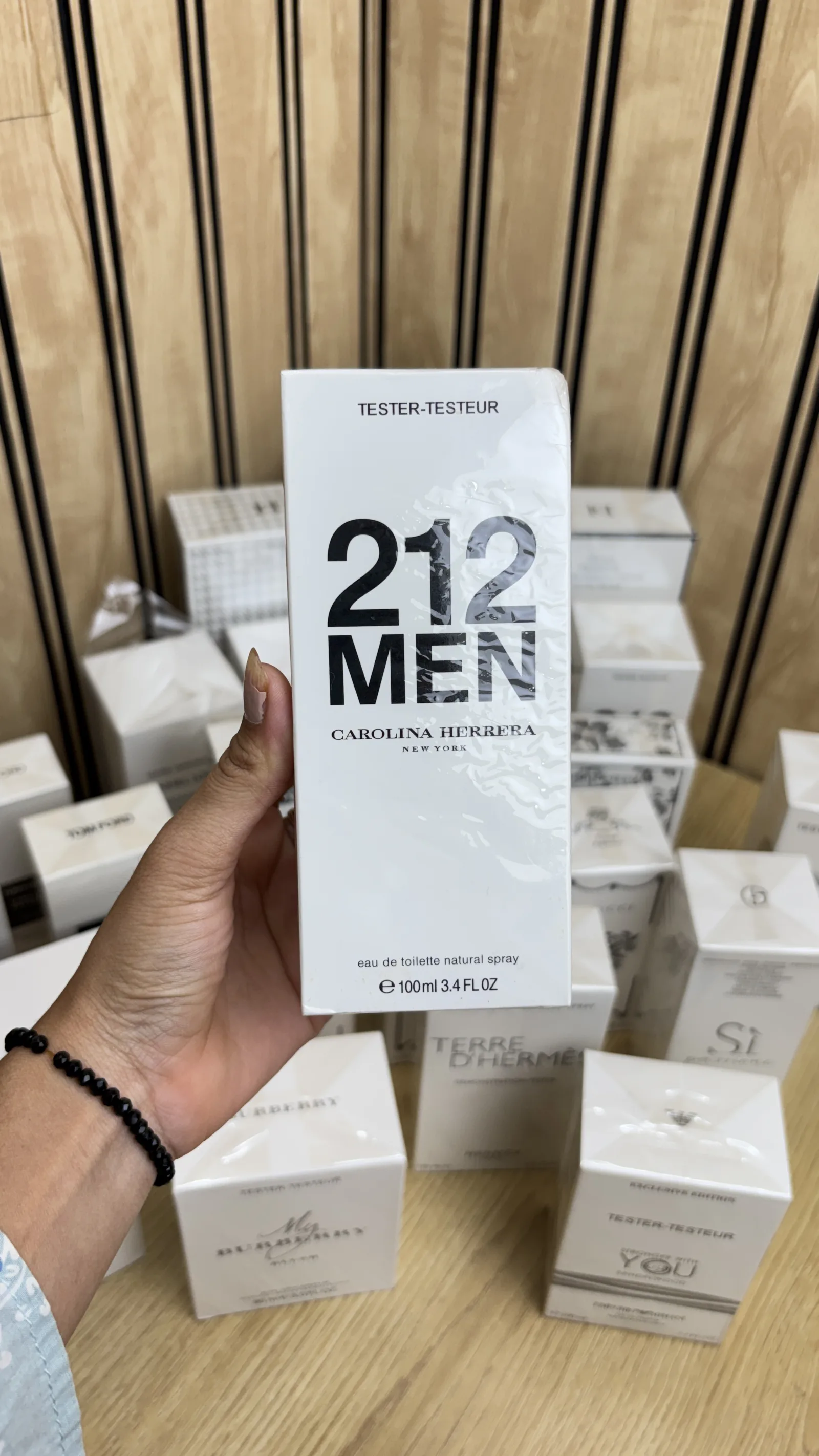 CAROLINA HERRERA 100 % 0G 0021
