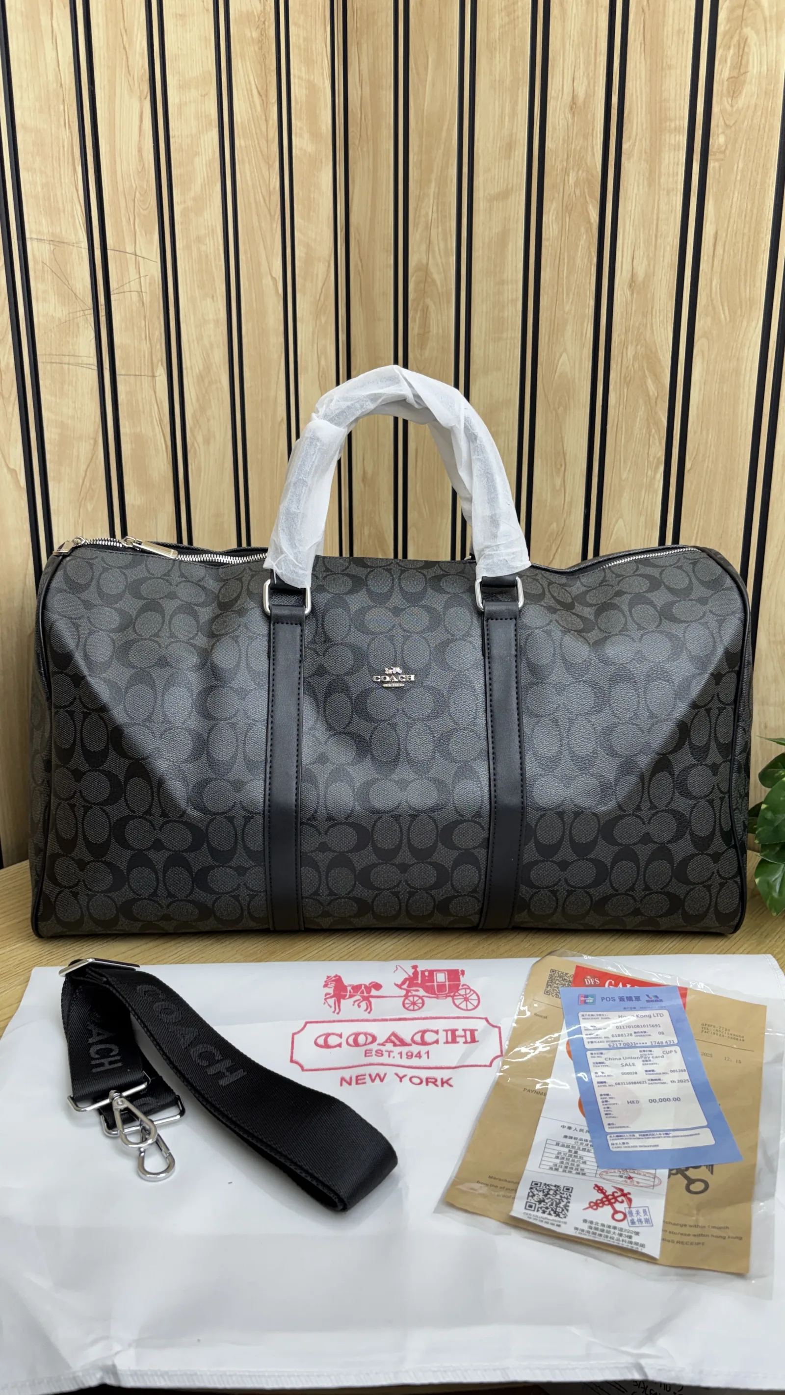 COACH PREMIUM DUFFLE BAG