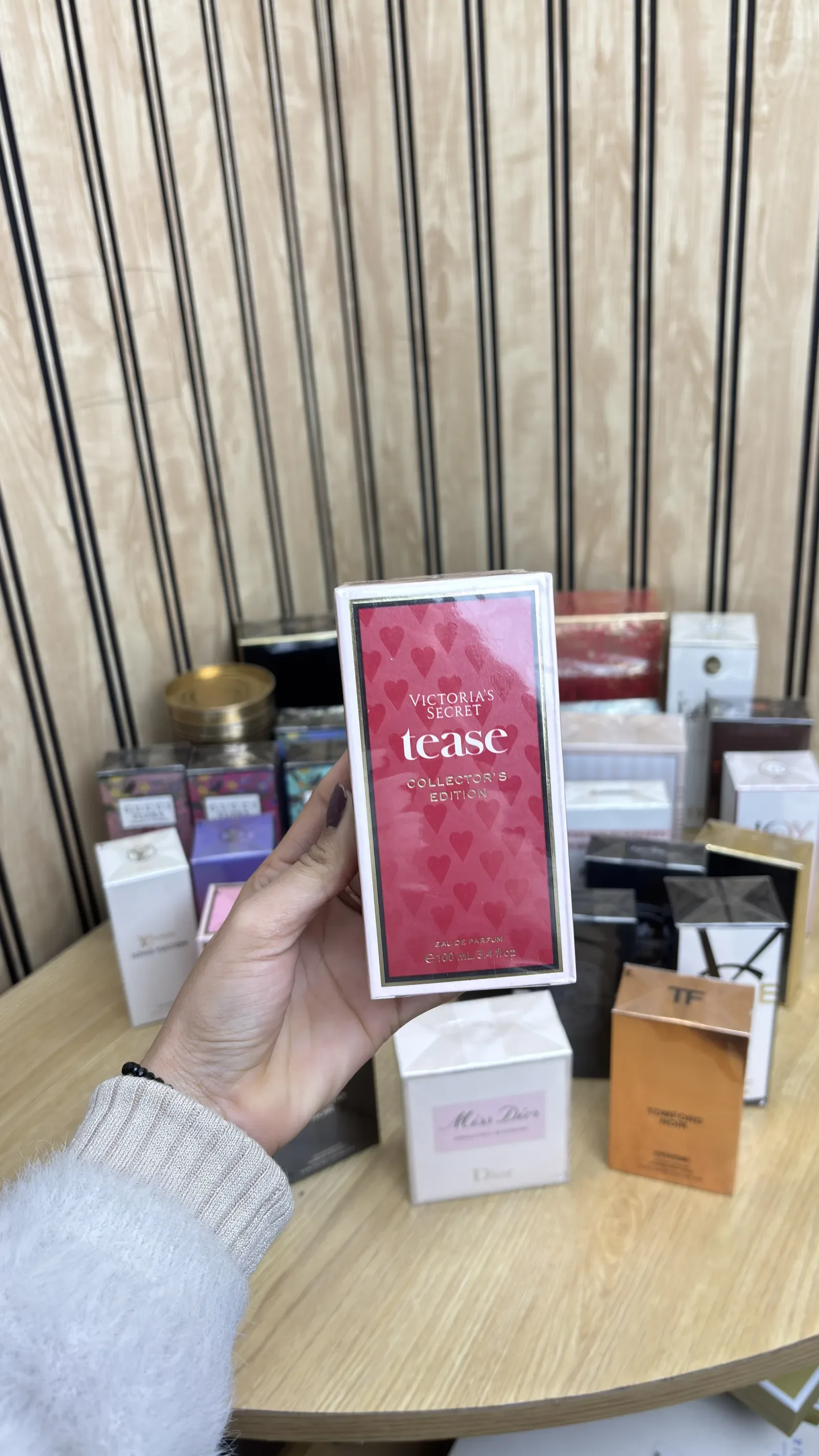 TEASE PERFUME 0006