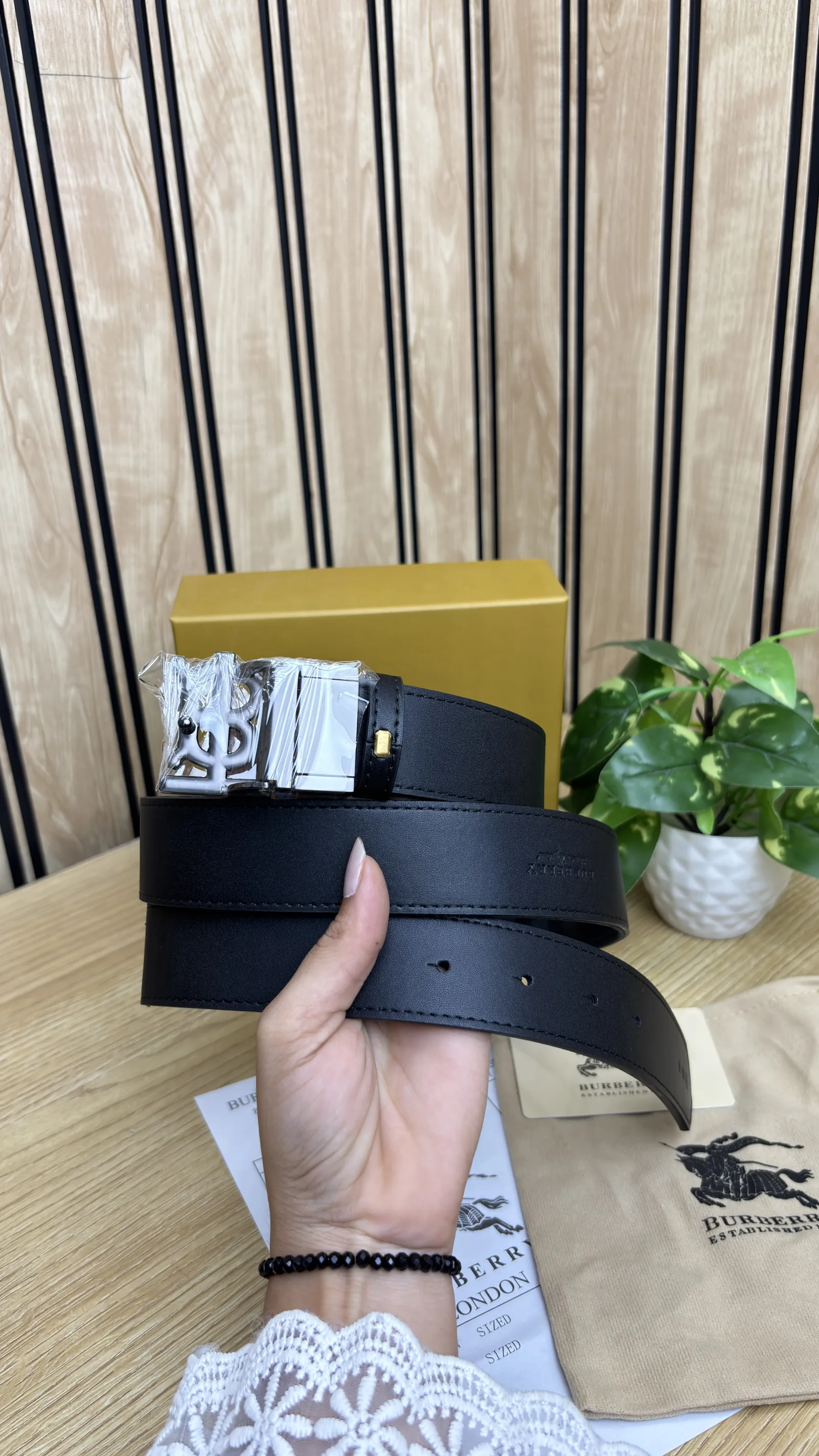 BURBERRY BELT 0058
