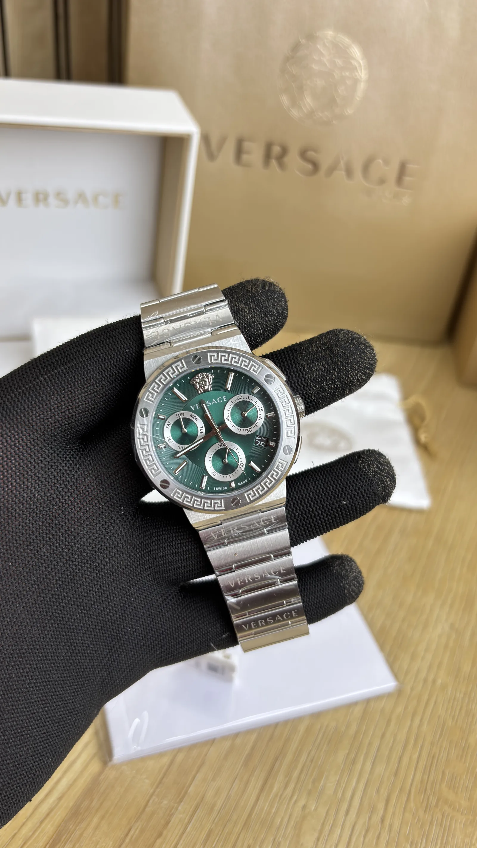 VERSACE WATCH 100% OG 0215