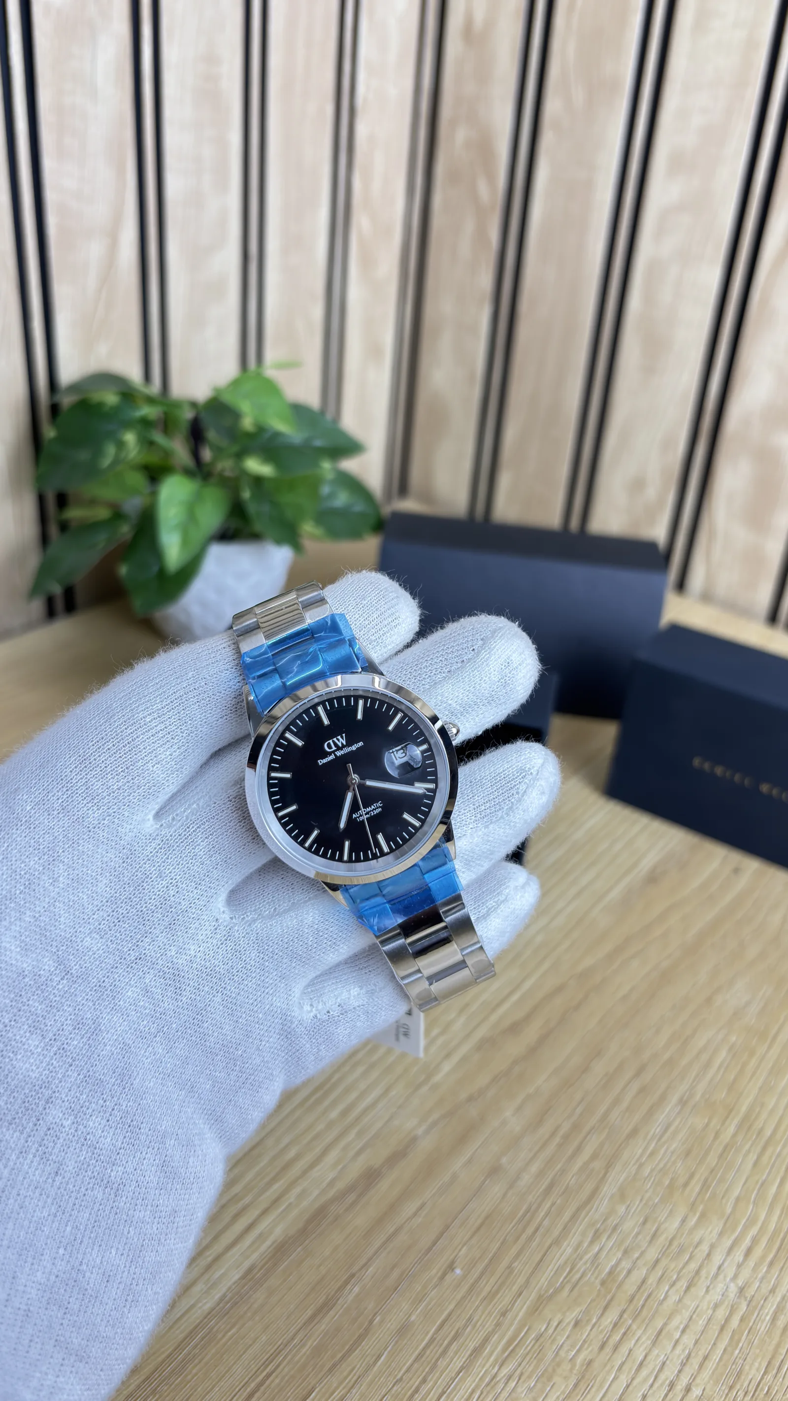 DW WATCH 0174