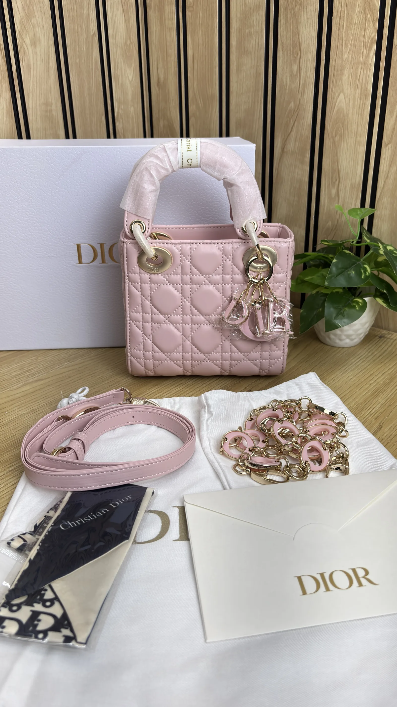 LADY DIOR SMALL BAG WITH EXCLUSIVE CHAIN SLING
